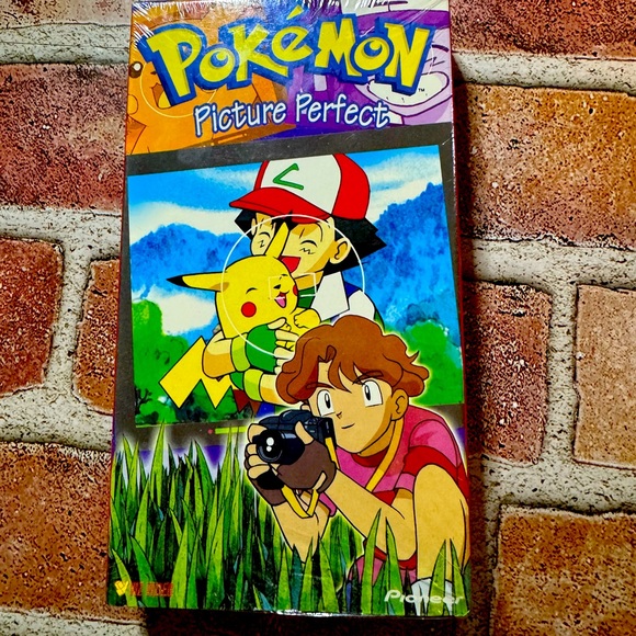 Pokemon Picture Perfect VHS Tape NEW SEALED Mini-Comic Inside Vintage Nintendo - Picture 1 of 3